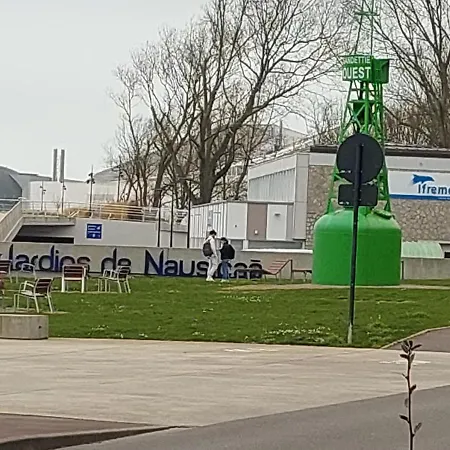 Petit Cocon Aux Portes De La Vieille Garage Gratuit Sur Demande Boulogne-sur-Mer