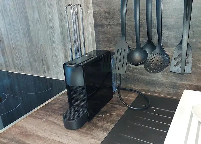 Petit Cocon Aux Portes De La Vieille Garage Gratuit Sur Demande Apartment *