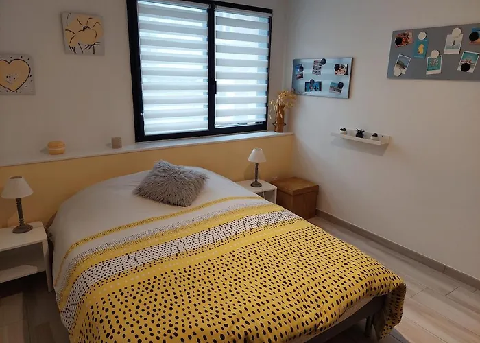 Petit Cocon Aux Portes De La Vieille Garage Gratuit Sur Demande Apartment