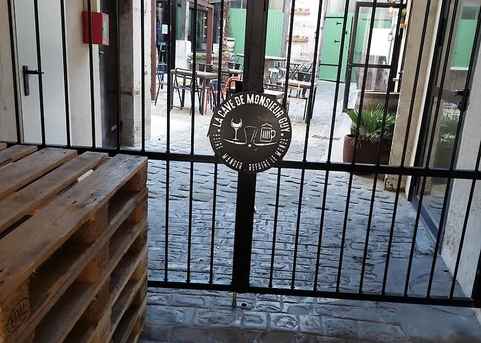 Petit Cocon Aux Portes De La Vieille Garage Gratuit Sur Demande *