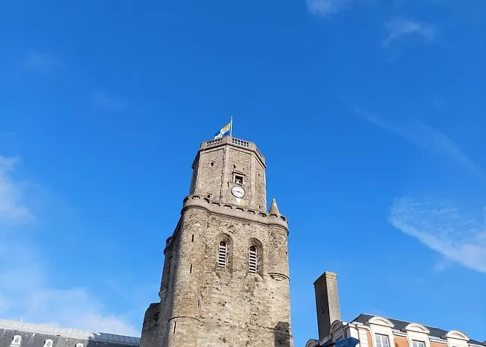 Petit Cocon Aux Portes De La Vieille Garage Gratuit Sur Demande Apartment Boulogne-sur-Mer